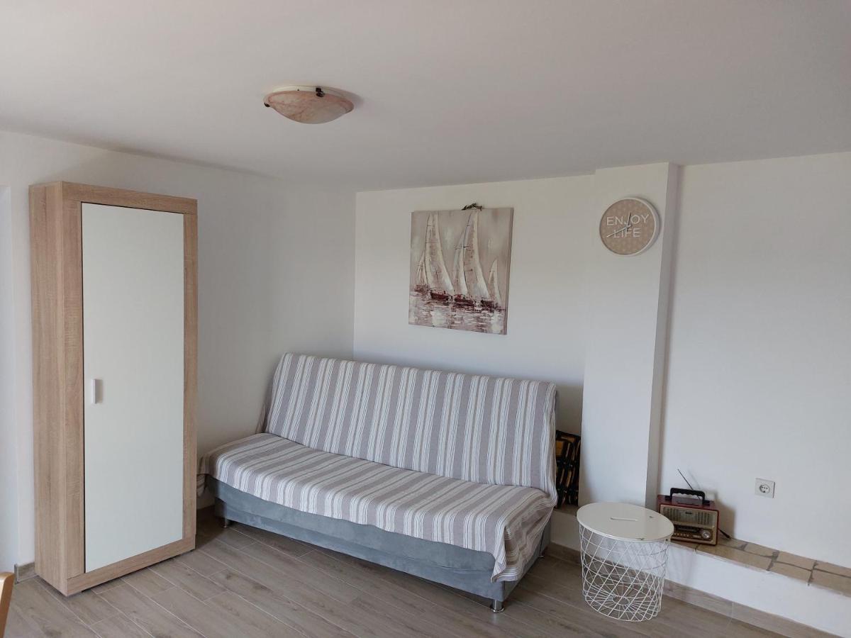 Apartman Biba Lubenice Exteriör bild